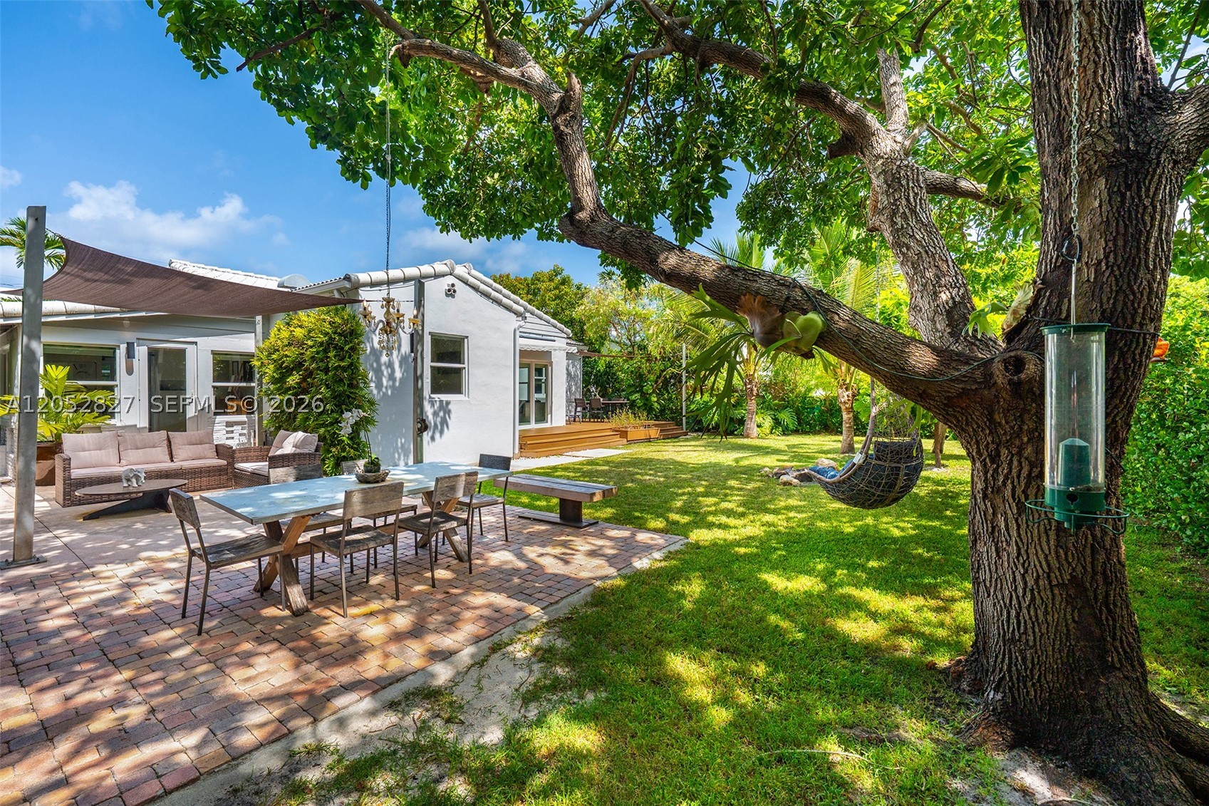9172 Carlyle Ave, Surfside FL 33154