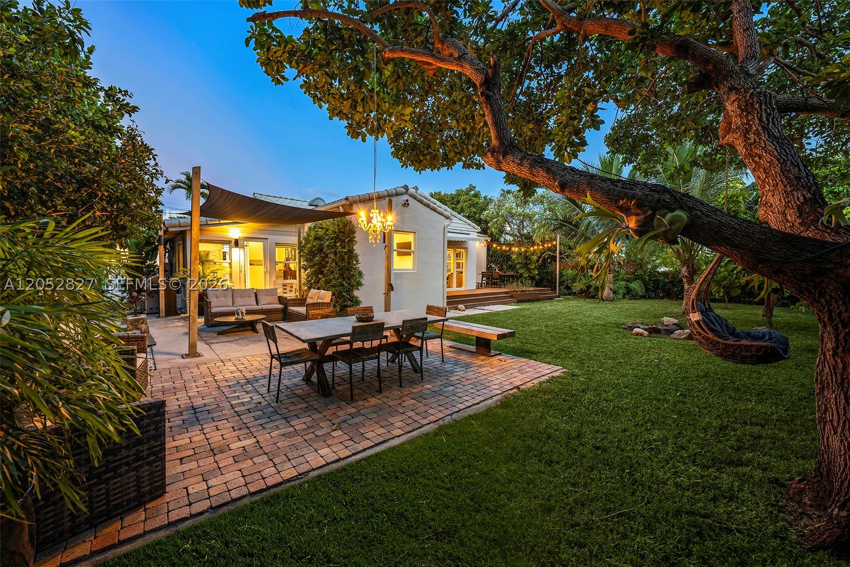 9172 Carlyle Ave, Surfside FL 33154