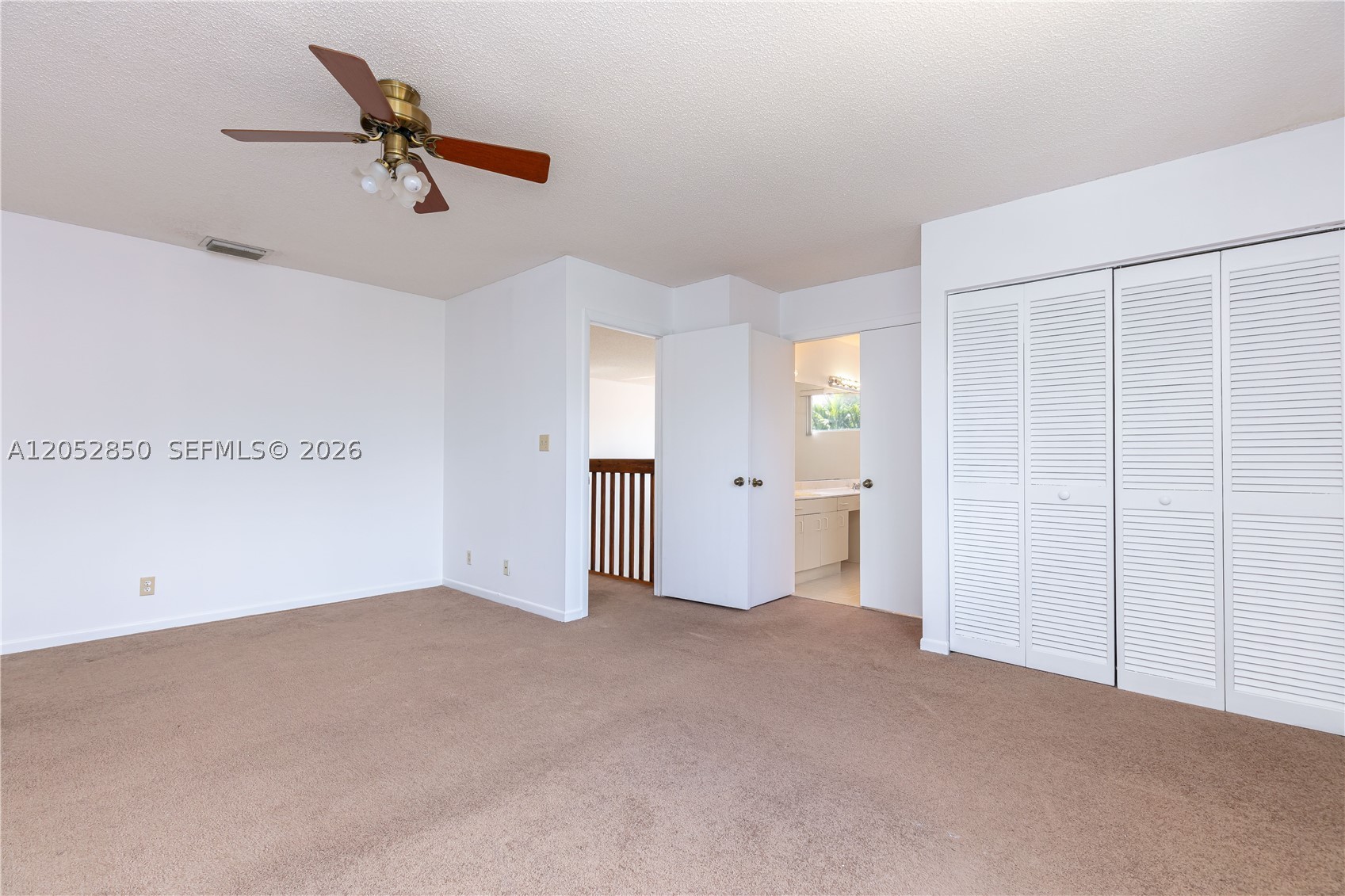2592 W Saratoga Dr, Cooper City FL 33026