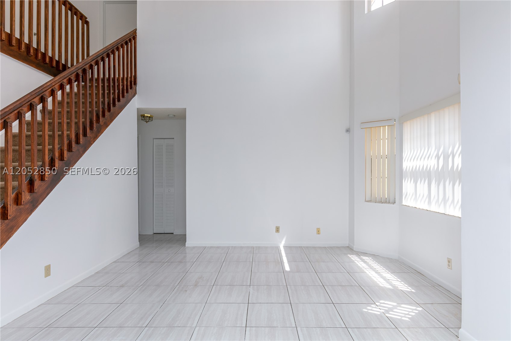 2592 W Saratoga Dr, Cooper City FL 33026