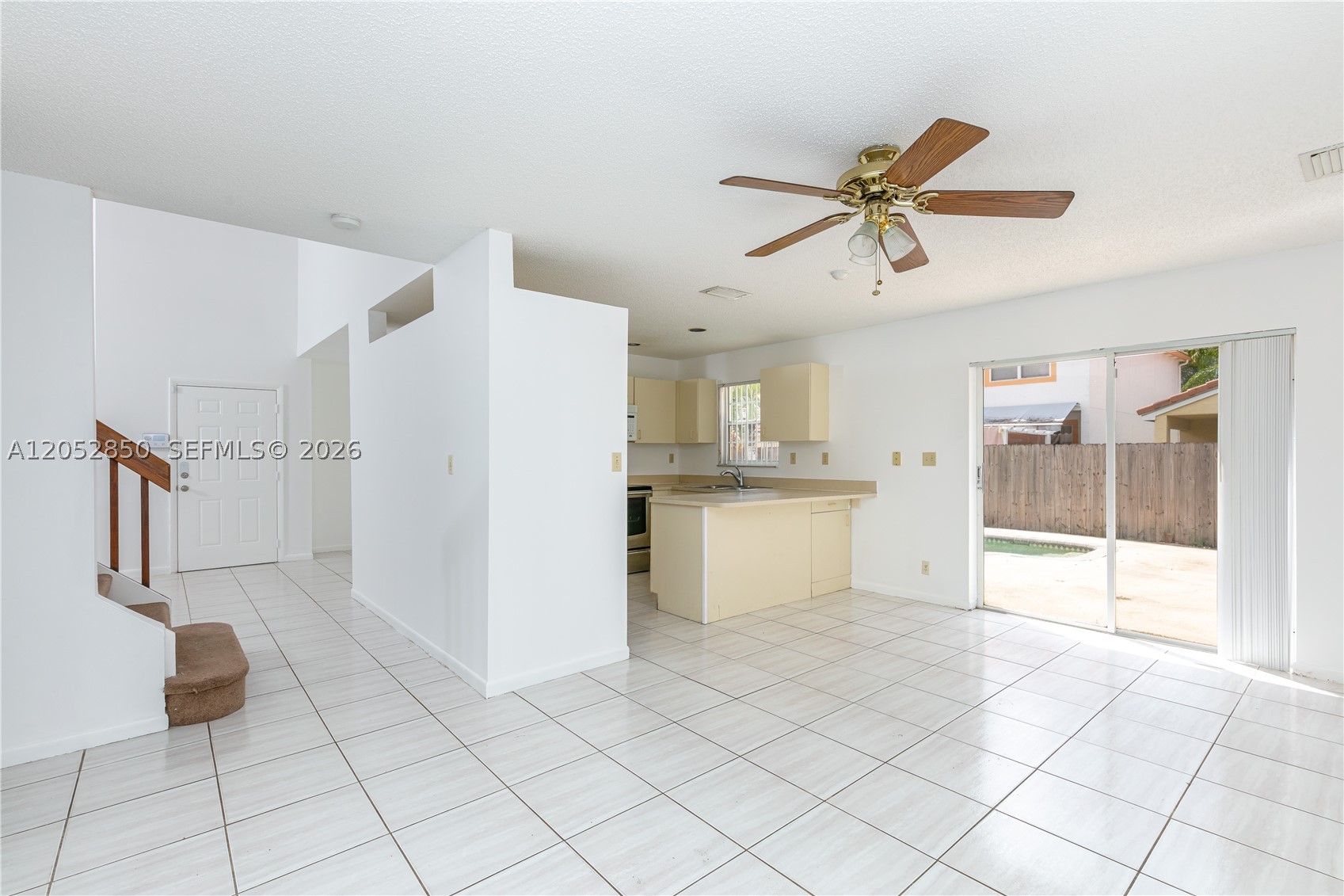 2592 W Saratoga Dr, Cooper City FL 33026