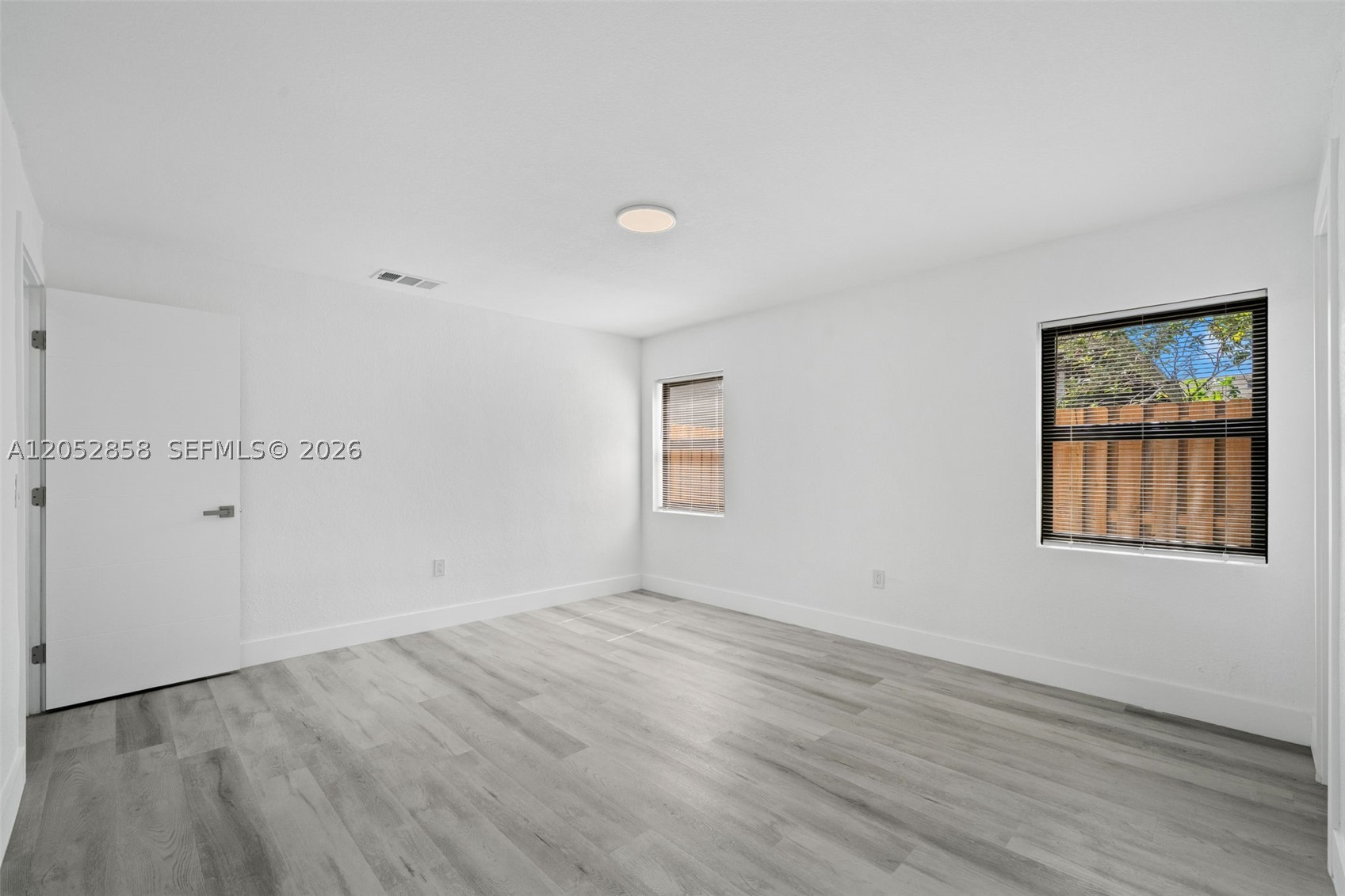 10171 NW 24th St, Sunrise FL 33322