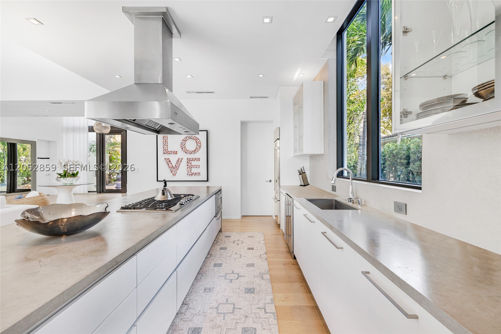 4515 N Michigan Ave, Miami Beach FL 33140