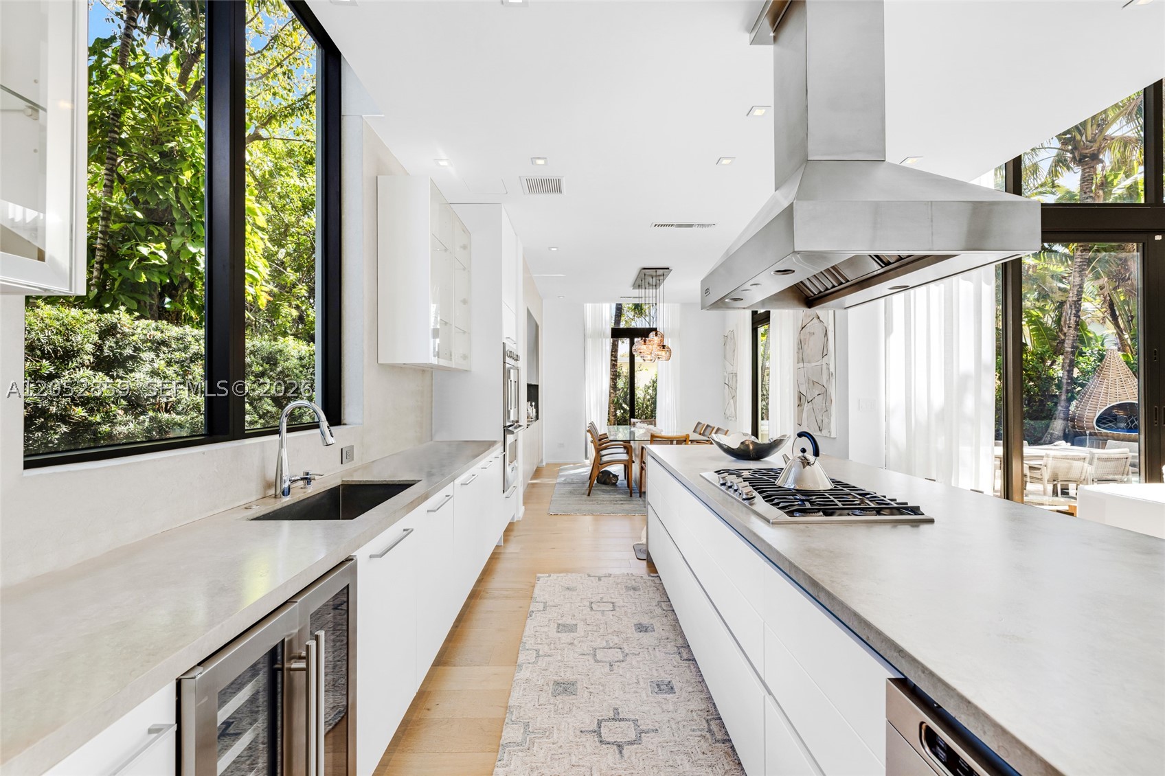 4515 N Michigan Ave, Miami Beach FL 33140