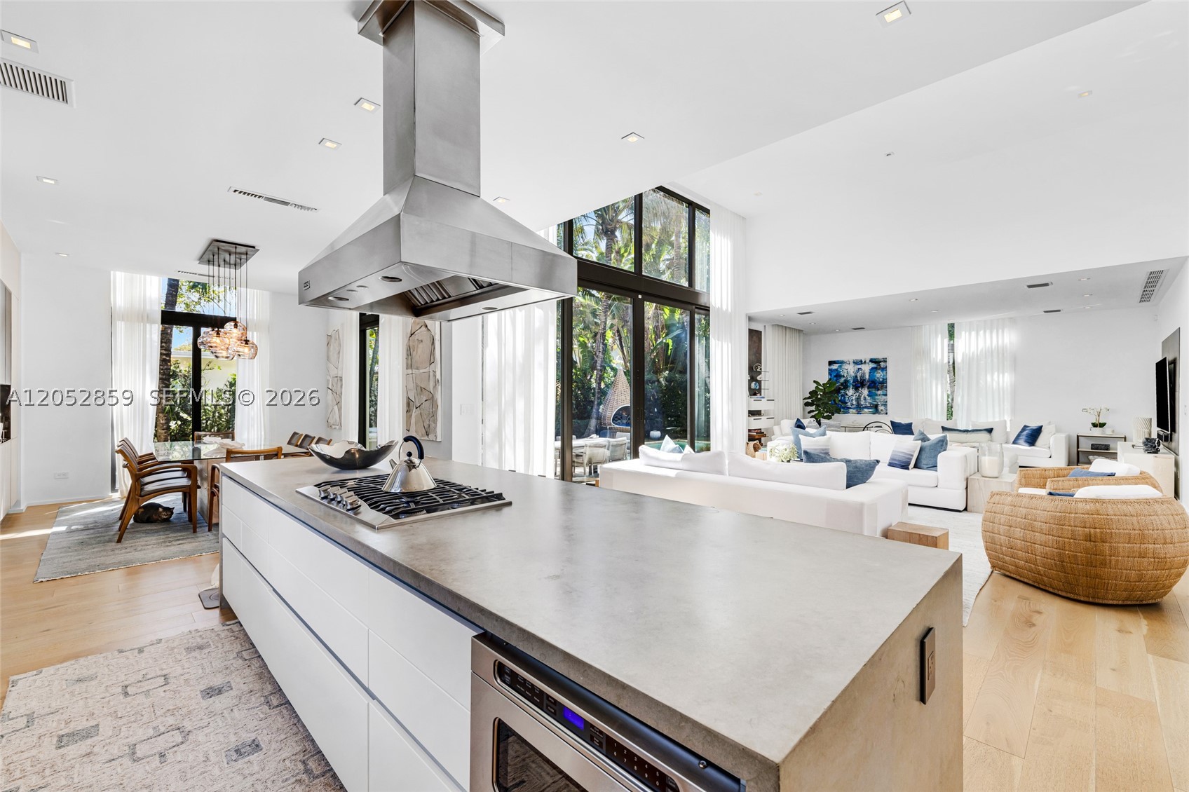 4515 N Michigan Ave, Miami Beach FL 33140