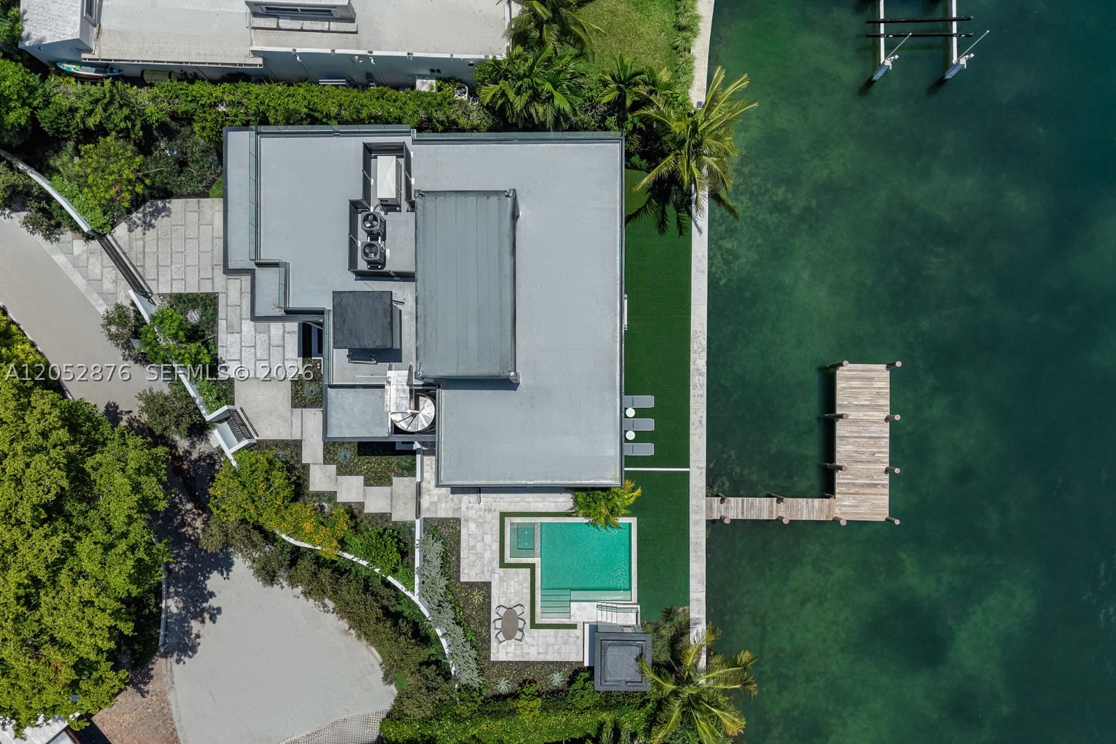 1141 N Biscayne Point Rd, Miami Beach FL 33141