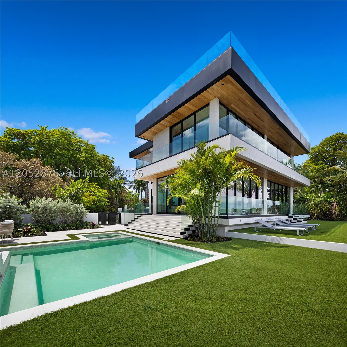 1141 N Biscayne Point Rd, Miami Beach FL 33141