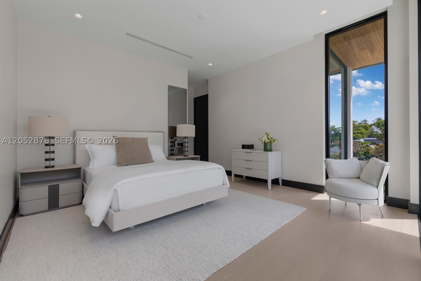 1141 N Biscayne Point Rd, Miami Beach FL 33141