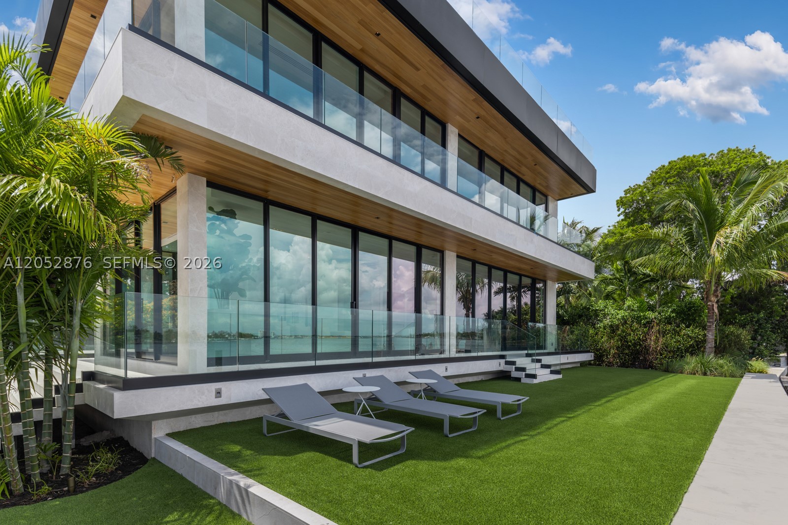 1141 N Biscayne Point Rd, Miami Beach FL 33141