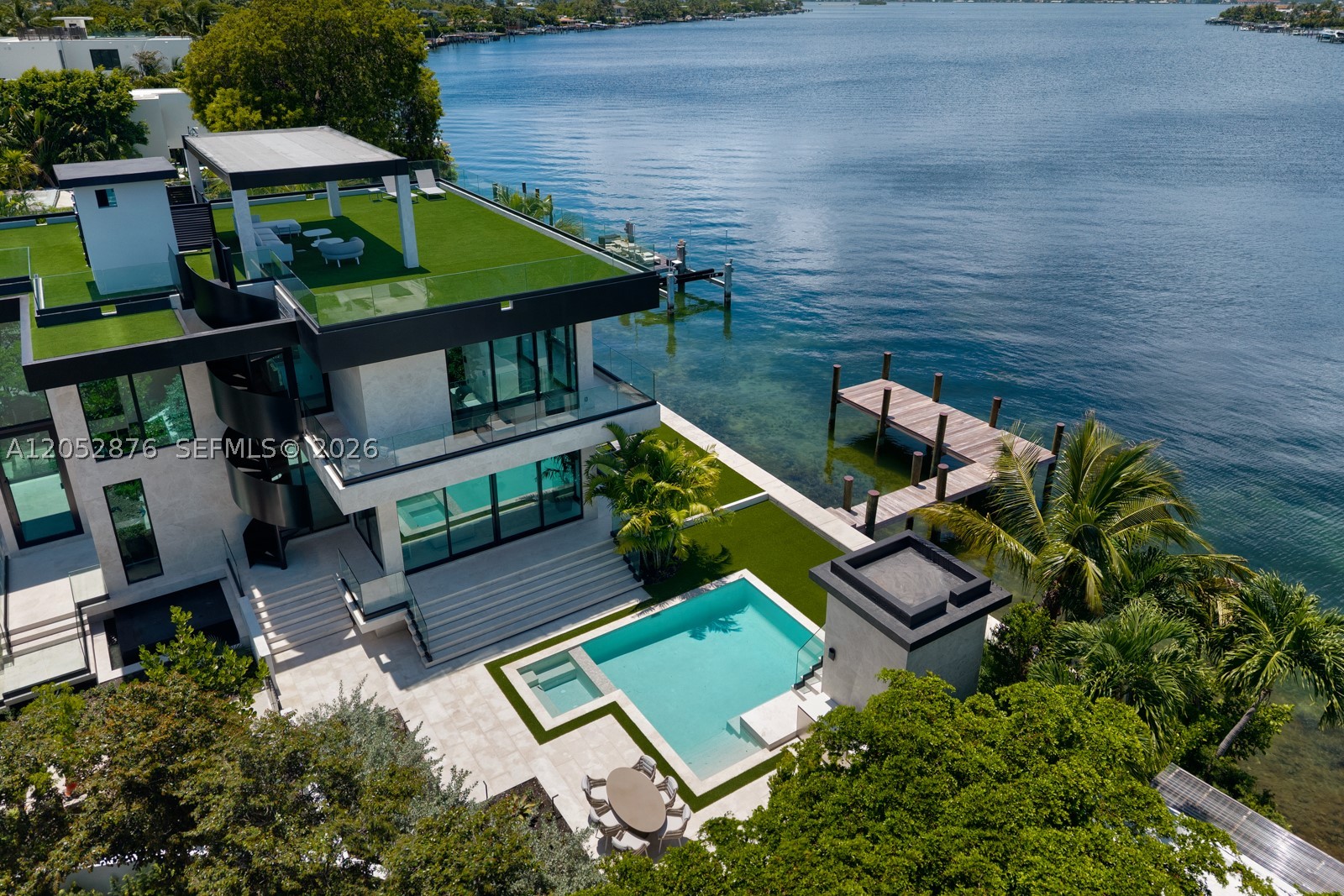 1141 N Biscayne Point Rd, Miami Beach FL 33141