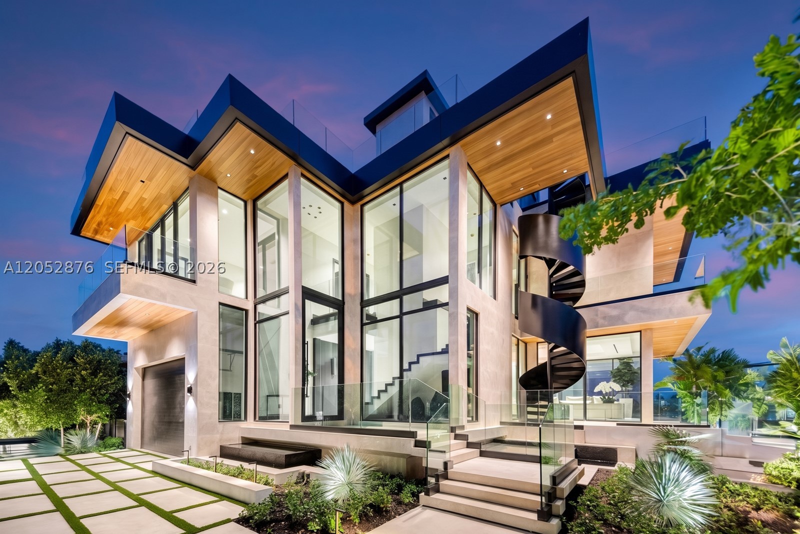 1141 N Biscayne Point Rd, Miami Beach FL 33141