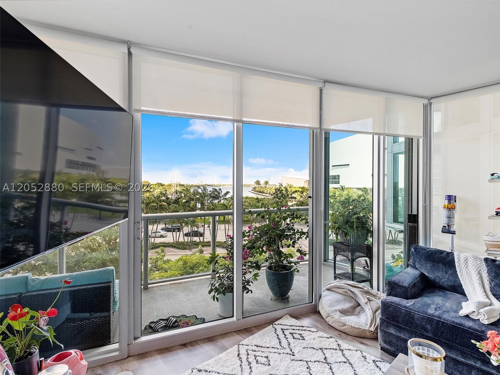 888 Biscayne Blvd #309, Miami FL 33132