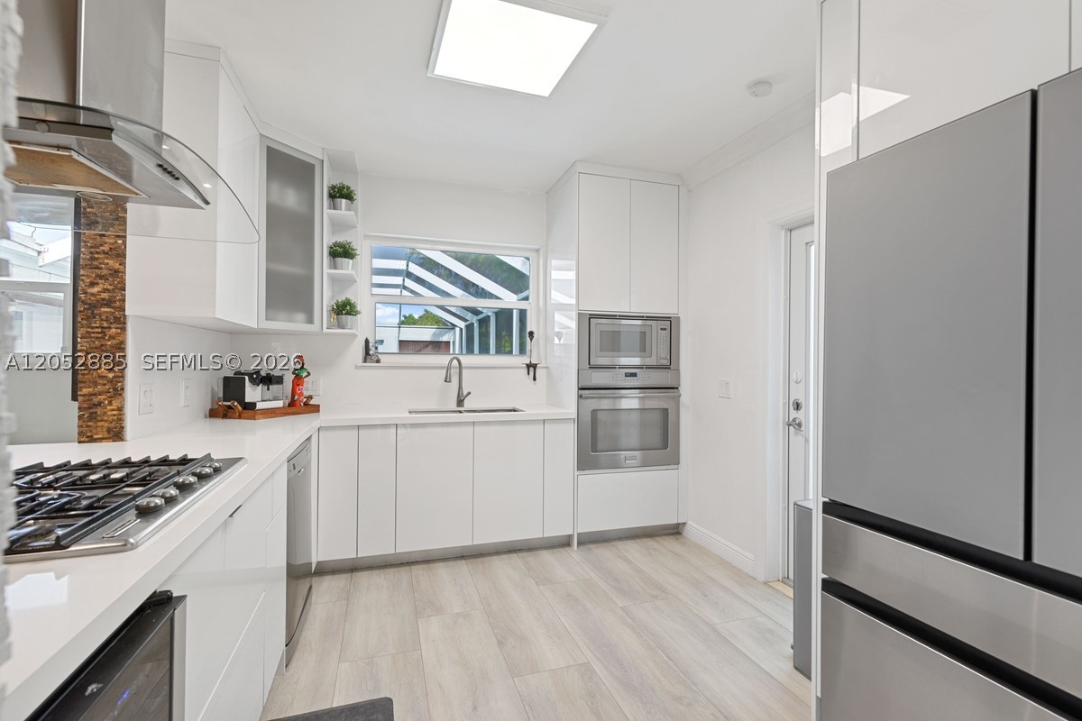 7505 Mutiny Ave, North Bay Village FL 33141