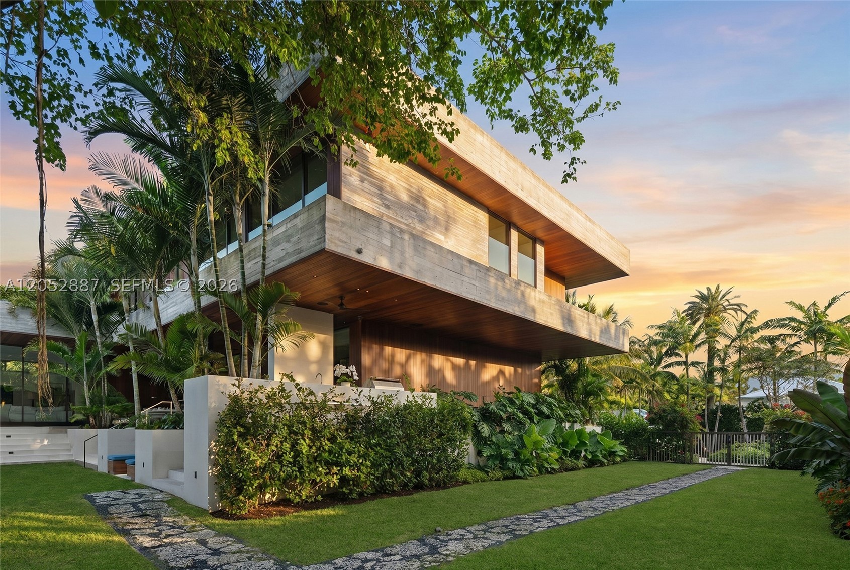 1420 W 23rd St, Miami Beach FL 33140