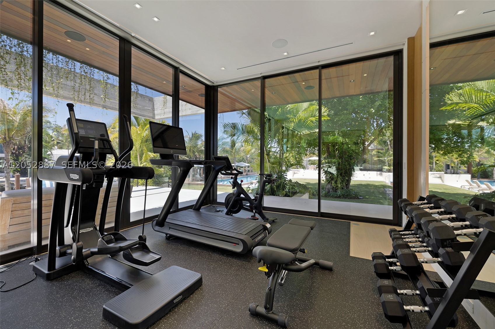 1420 W 23rd St, Miami Beach FL 33140