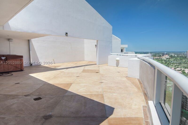 19400 Turnberry Way #PH221, Aventura FL 33180