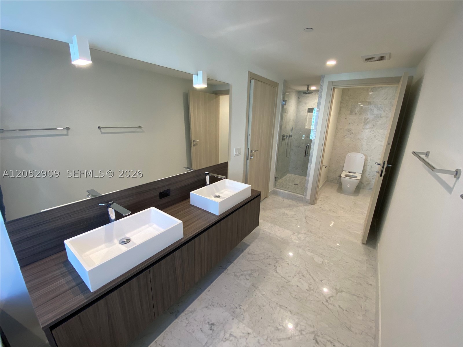 1000 BRICKELL PLAZA #3309, Miami FL 33131