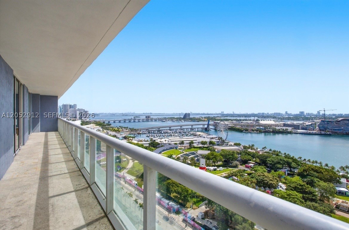50 Biscayne Blvd #2510, Miami FL 33132