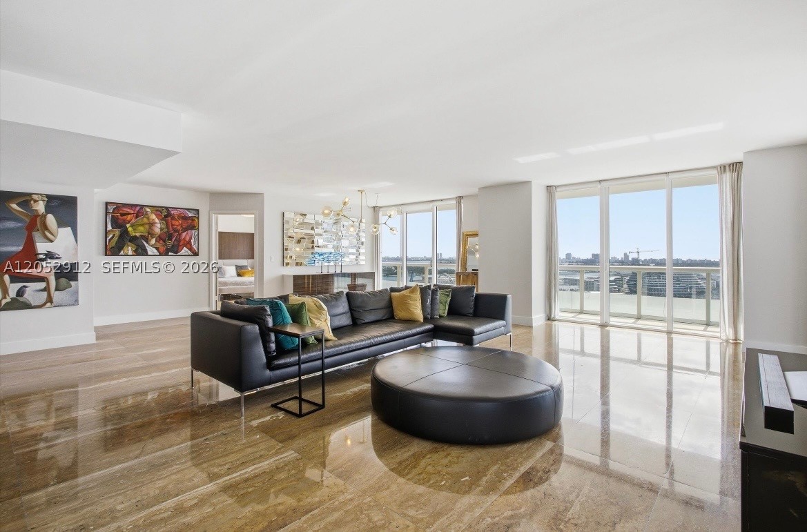 50 Biscayne Blvd #2510, Miami FL 33132