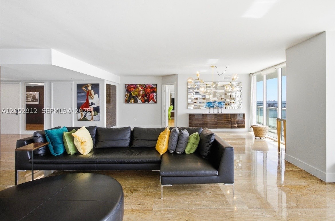 50 Biscayne Blvd #2510, Miami FL 33132