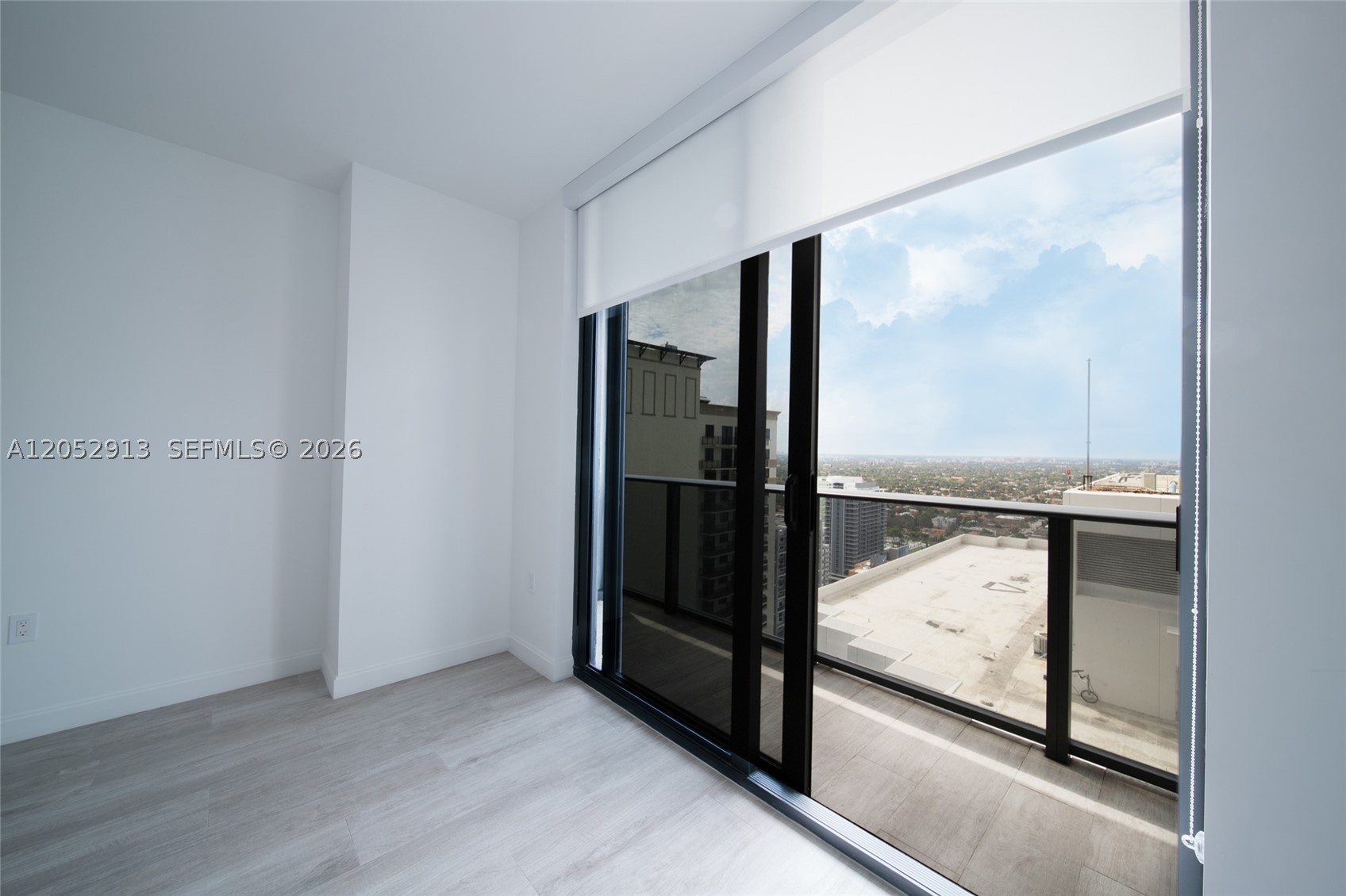 55 SW 9th St #3207, Miami FL 33130