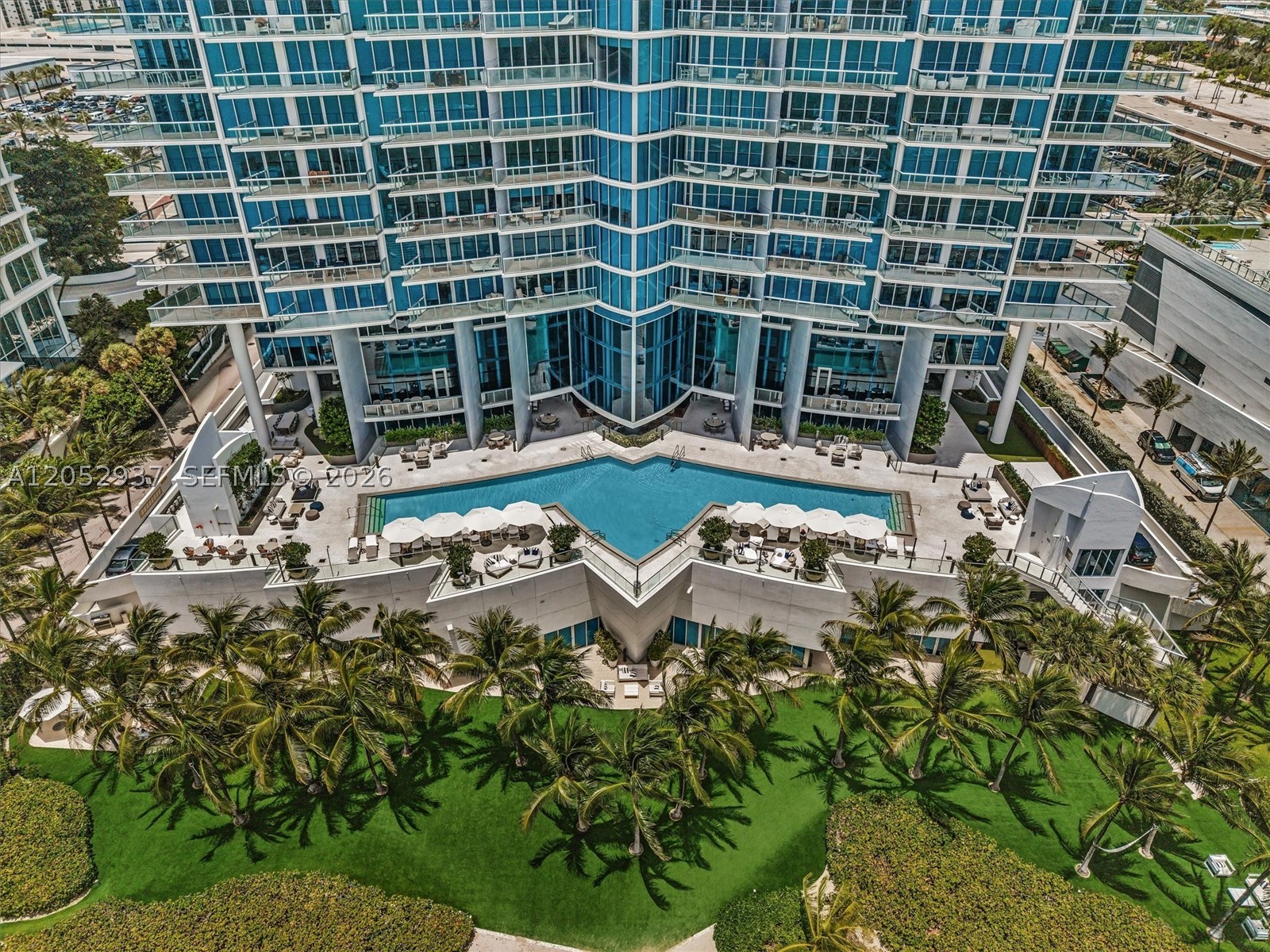 17001 Collins Ave #2106, Sunny Isles Beach FL 33160