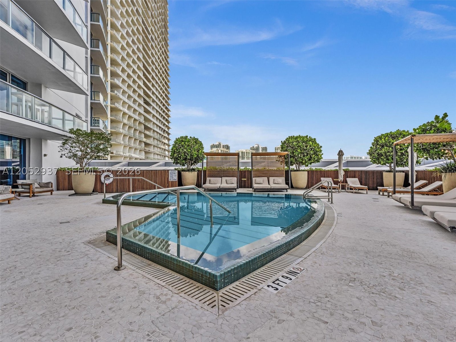 17001 Collins Ave #2106, Sunny Isles Beach FL 33160