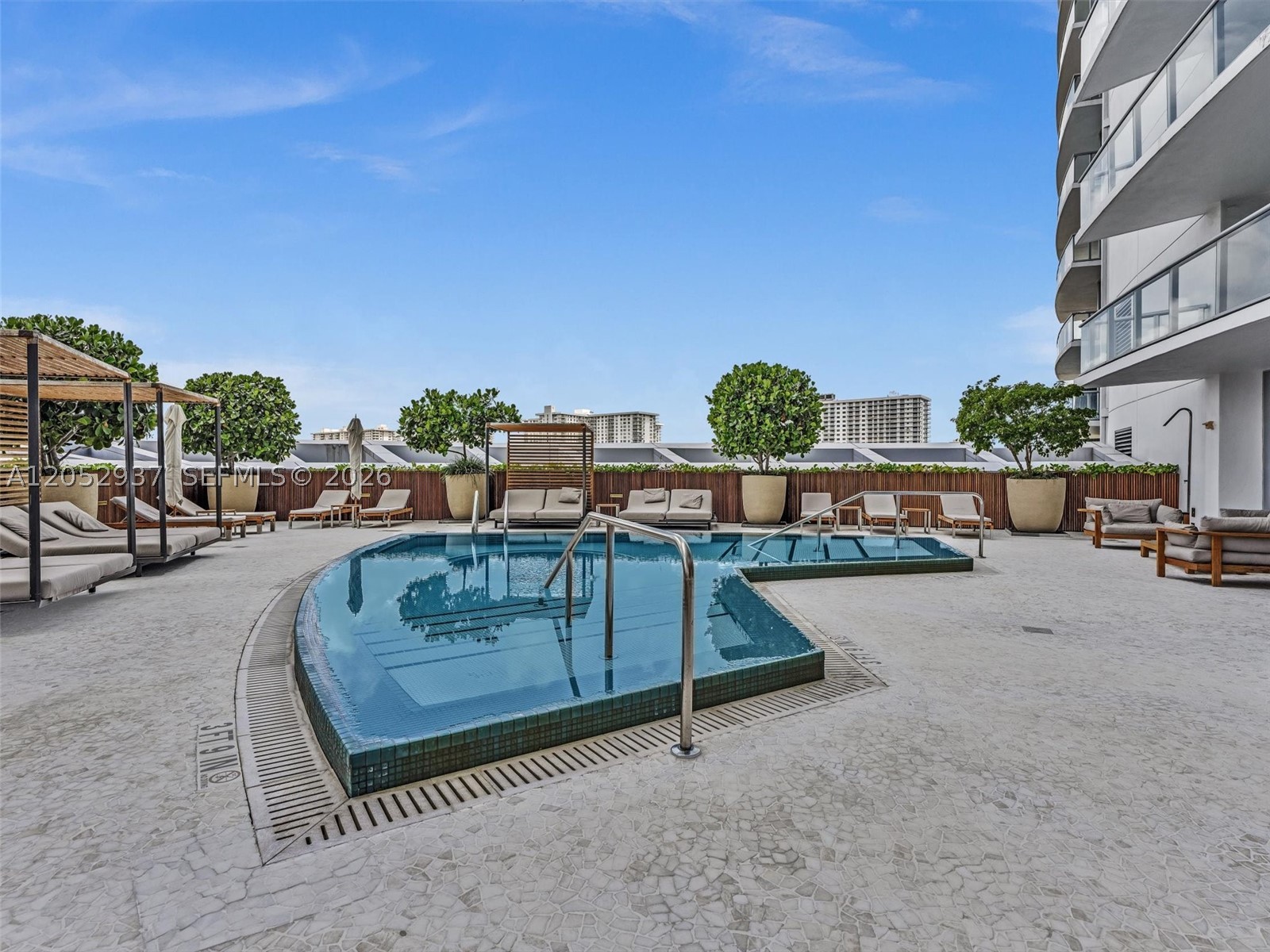 17001 Collins Ave #2106, Sunny Isles Beach FL 33160