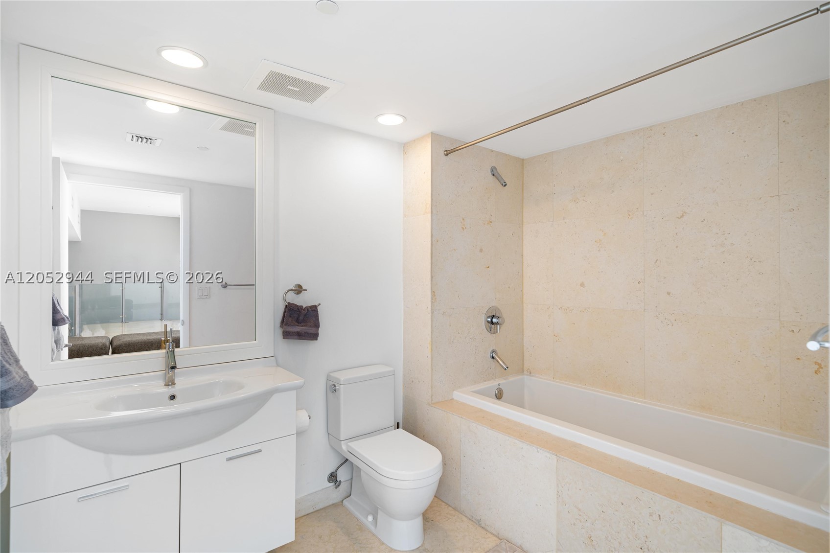495 Brickell #5705, Miami FL 33131