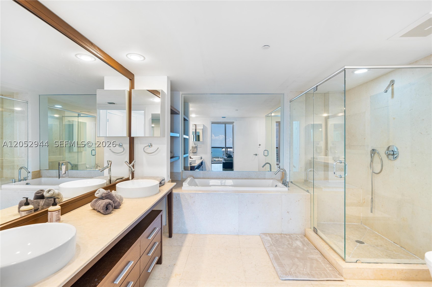 495 Brickell #5705, Miami FL 33131