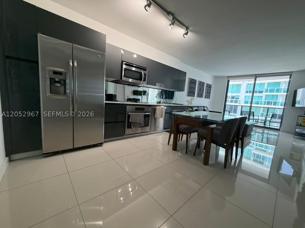 31 SE 6th St #2604, Miami FL 33131