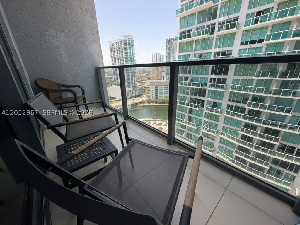 31 SE 6th St #2604, Miami FL 33131