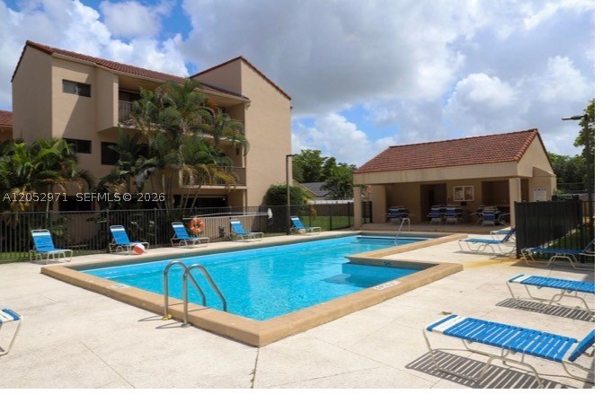 6305 Gage Pl #309A, Miami Lakes FL 33014