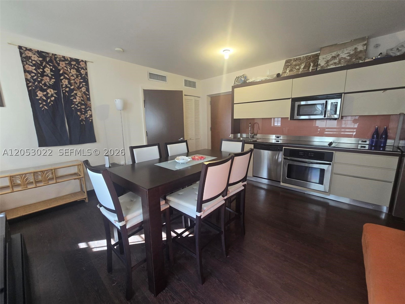 435 21st St #209, Miami Beach FL 33139