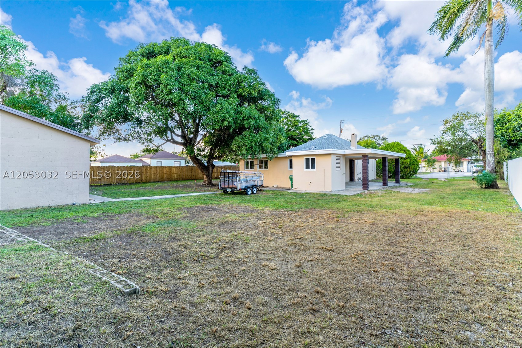 559 NW 2nd St, Florida City FL 33034