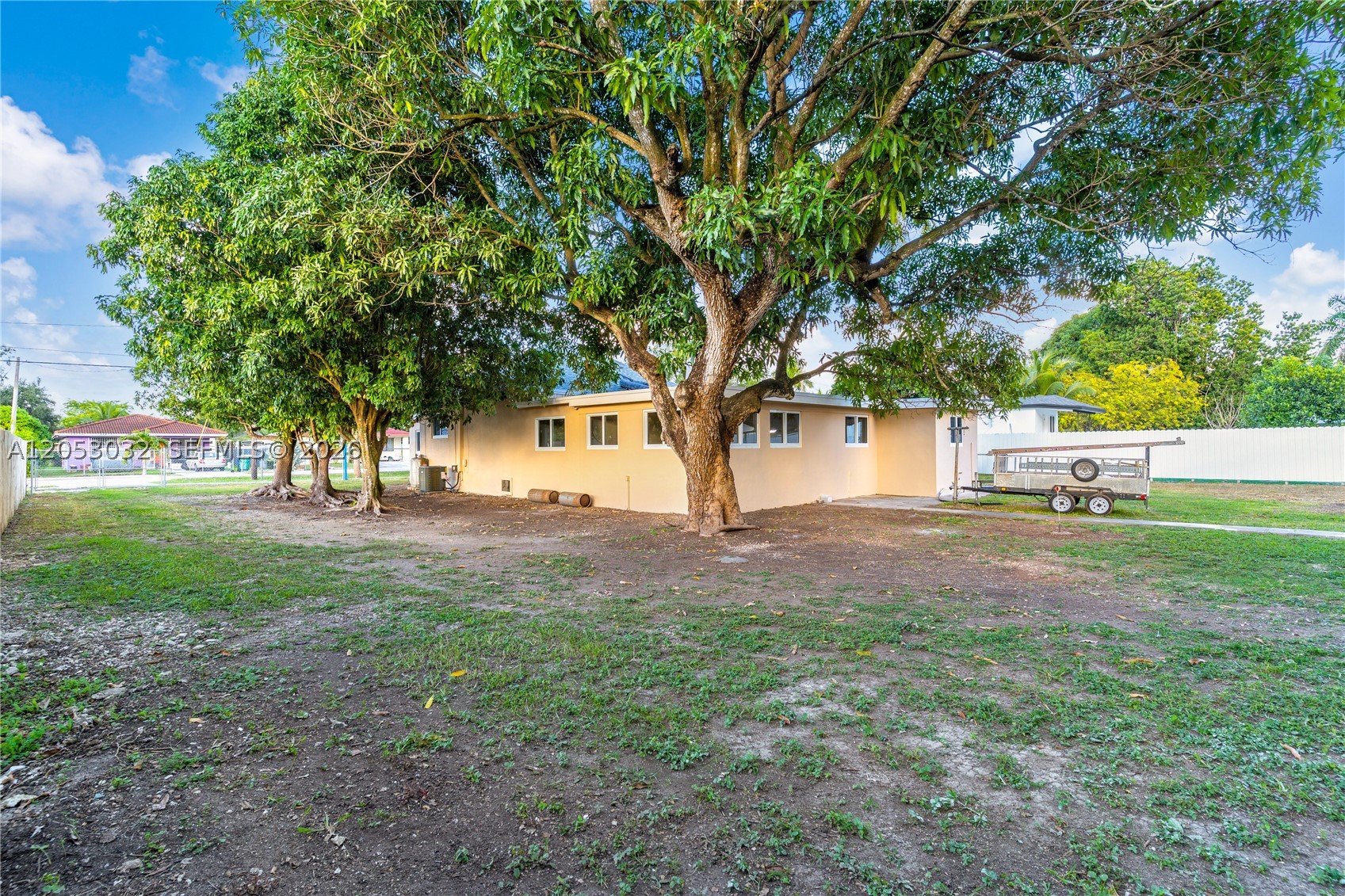 559 NW 2nd St, Florida City FL 33034