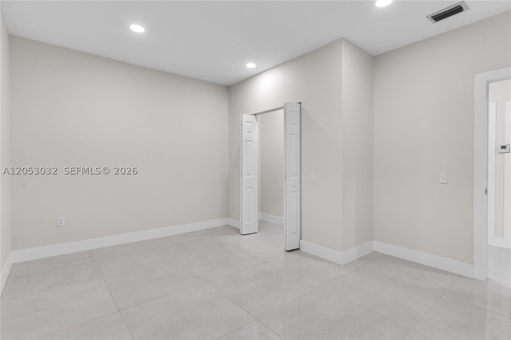 559 NW 2nd St, Florida City FL 33034