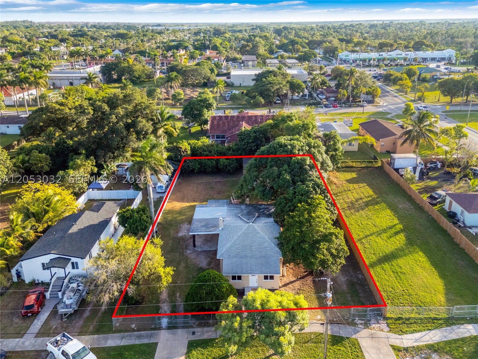 559 NW 2nd St, Florida City FL 33034
