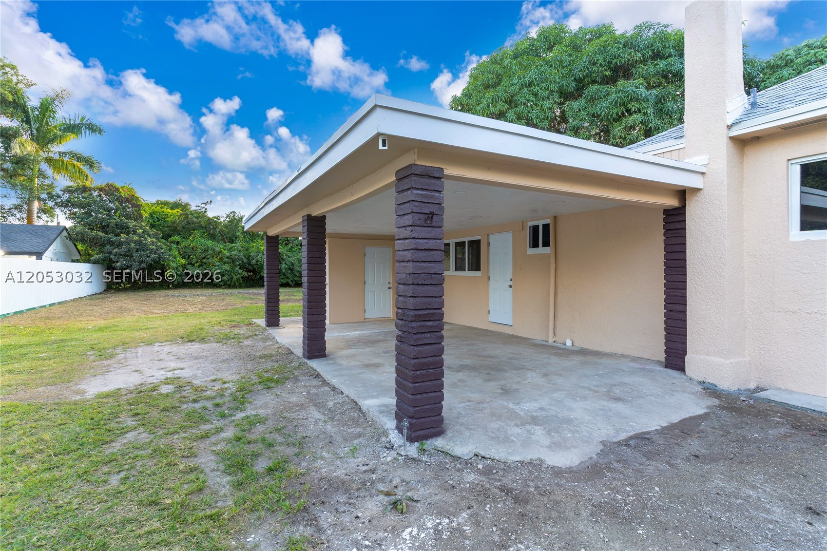 559 NW 2nd St, Florida City FL 33034