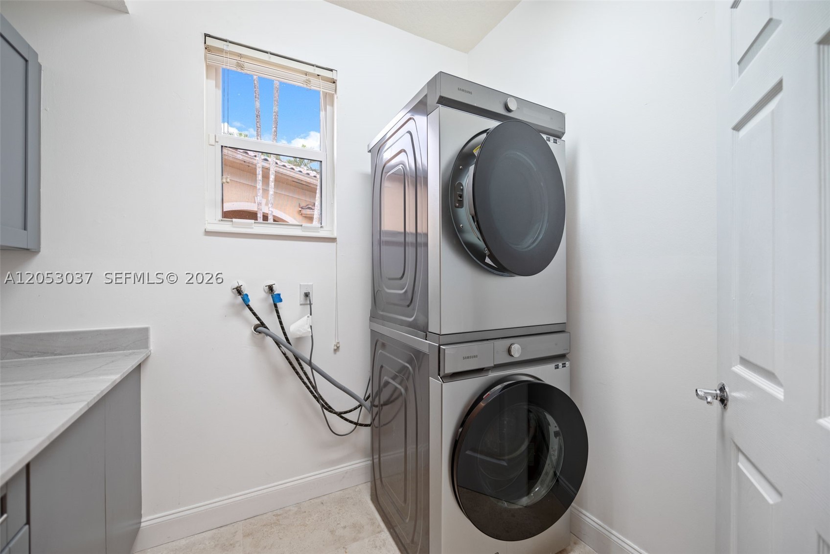 2497 Bay Isle Dr, Weston FL 33327