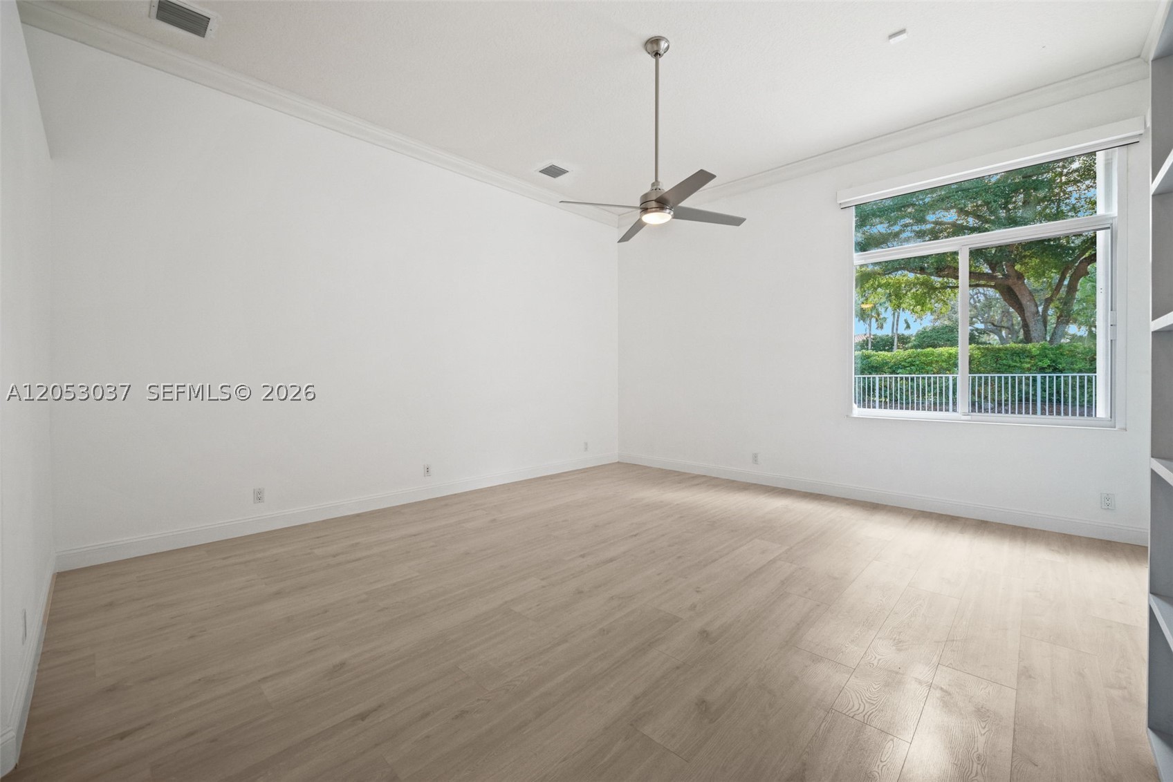 2497 Bay Isle Dr, Weston FL 33327