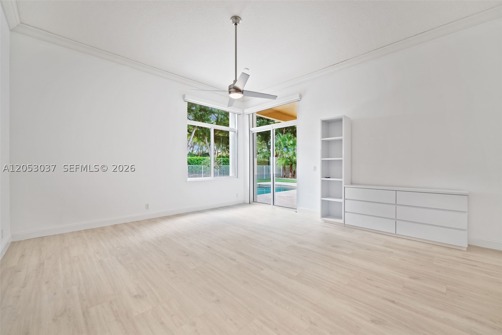 2497 Bay Isle Dr, Weston FL 33327