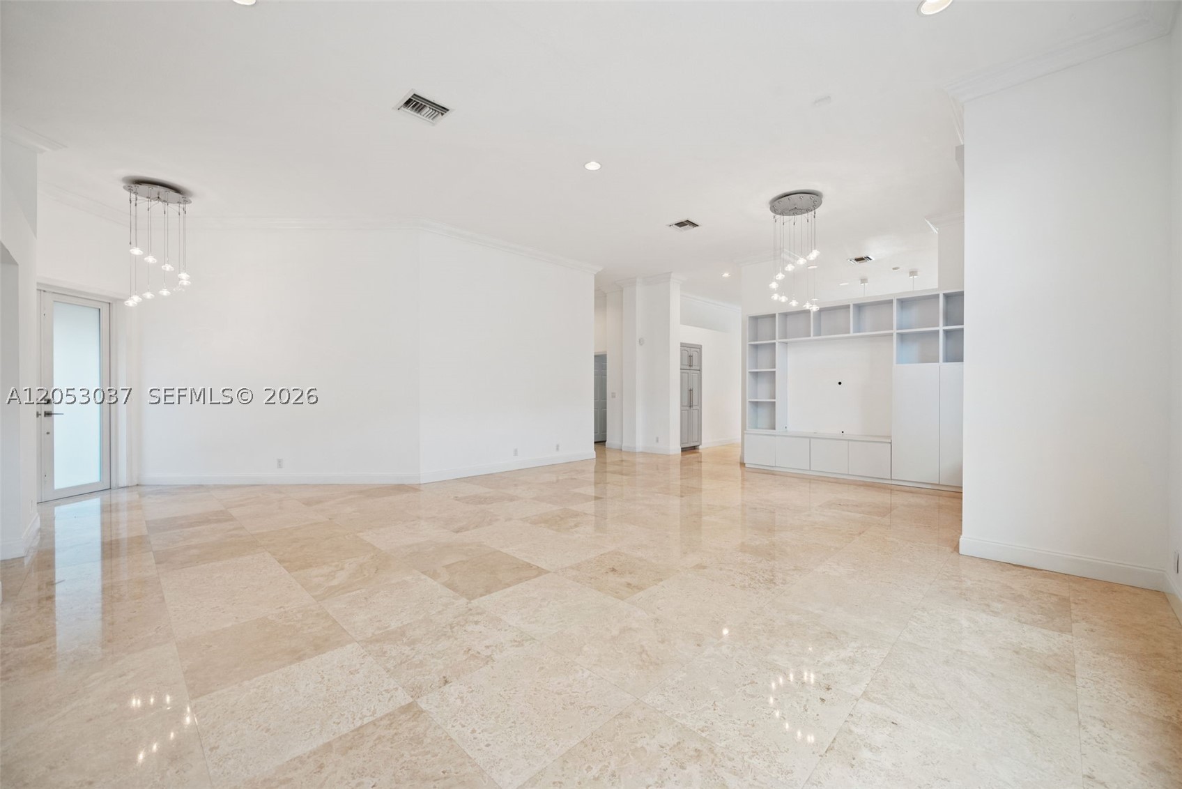 2497 Bay Isle Dr, Weston FL 33327