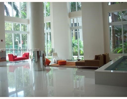 41 SE 5th St #402, Miami FL 33131