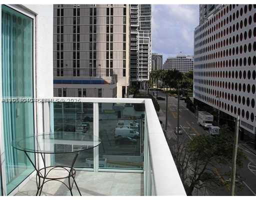 41 SE 5th St #402, Miami FL 33131