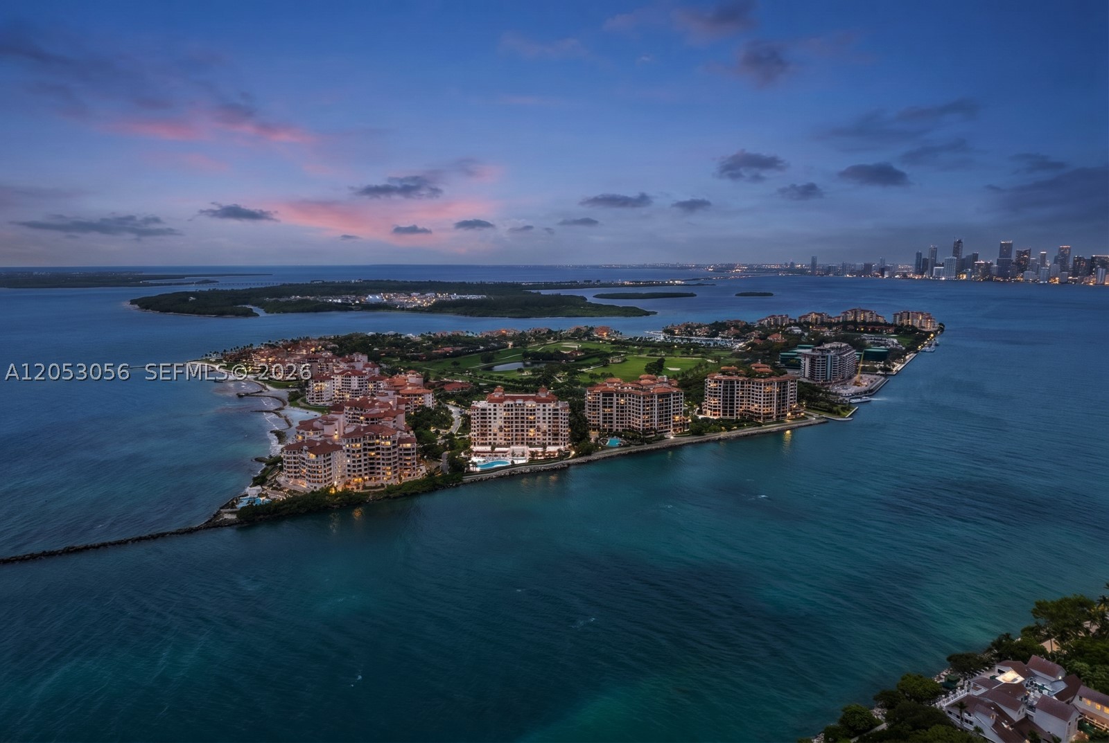 100 S Pointe Dr #2905, Miami Beach FL 33139