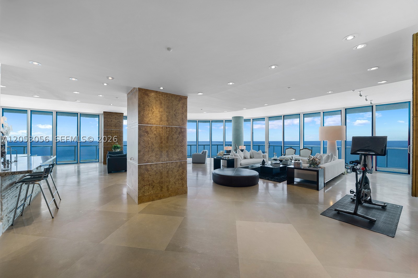 100 S Pointe Dr #2905, Miami Beach FL 33139