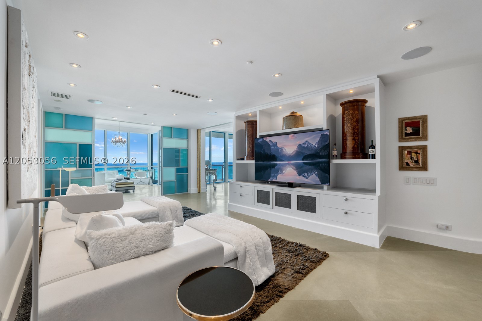 100 S Pointe Dr #2905, Miami Beach FL 33139