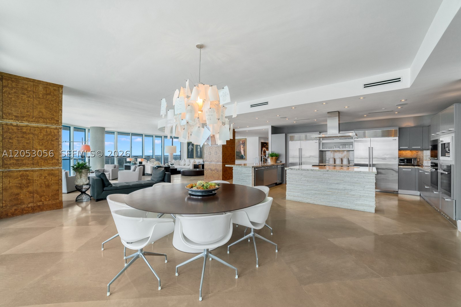 100 S Pointe Dr #2905, Miami Beach FL 33139