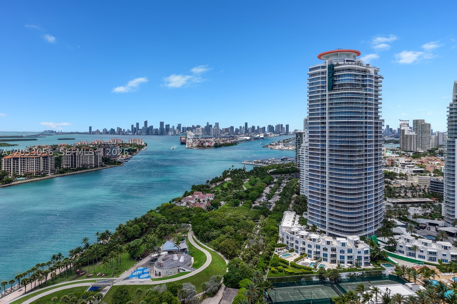 100 S Pointe Dr #2905, Miami Beach FL 33139